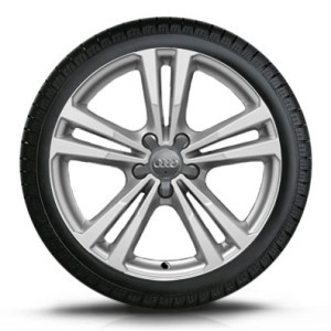 Kompletne koło zimowe A3 225/40 R18 PRAWE
